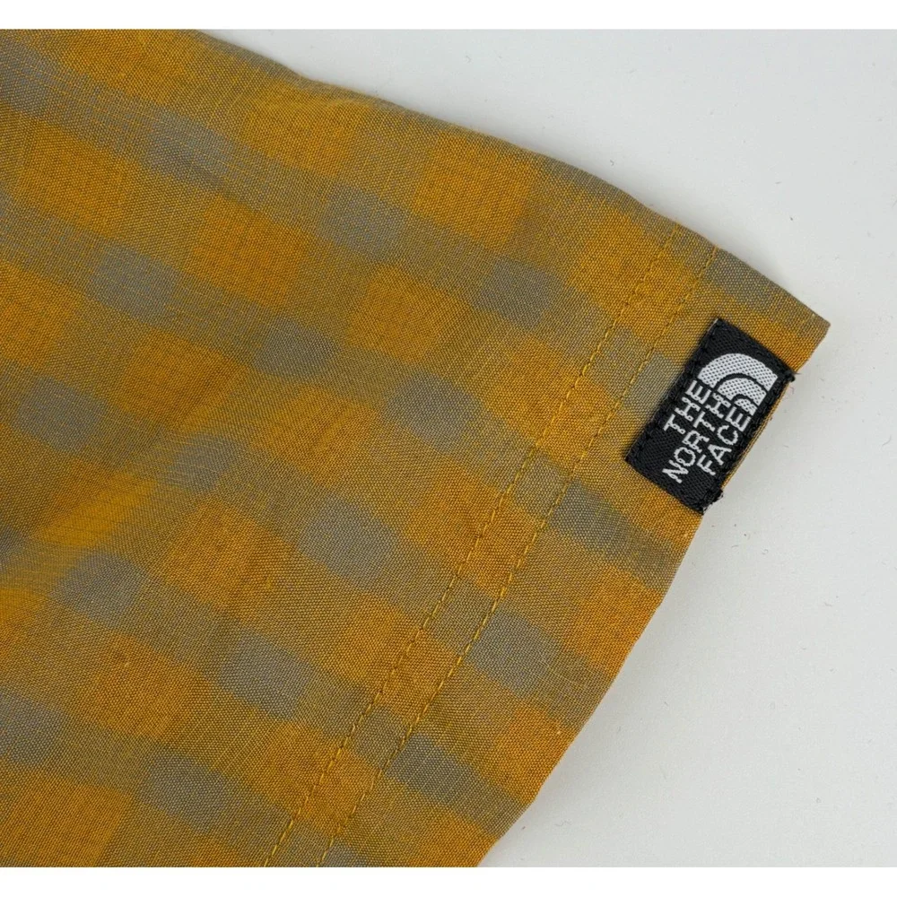 The North Face Short Sleeve Button Down Shirt Men's XXL Gold Plaid Hiking